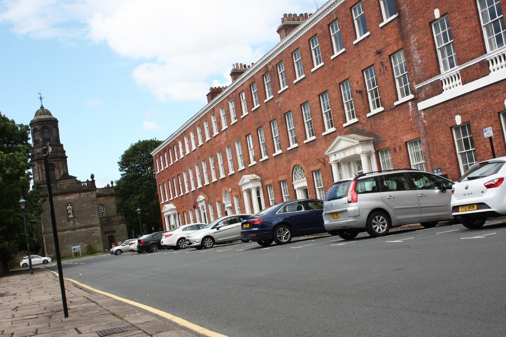 Lux Aparts Wakefield Central Exterior foto